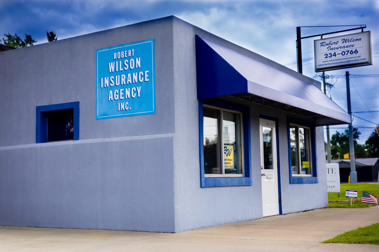 Robert Wilson Insurance Agency office building at 2952 S 7th St in Terre Haute, Indiana